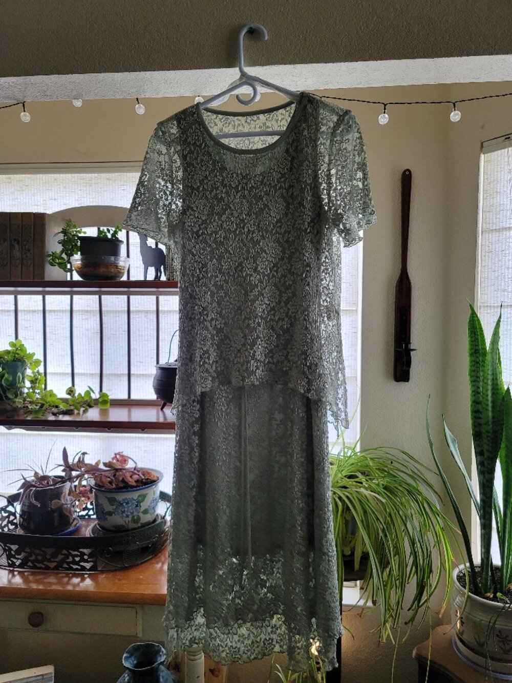Lace sheath dress